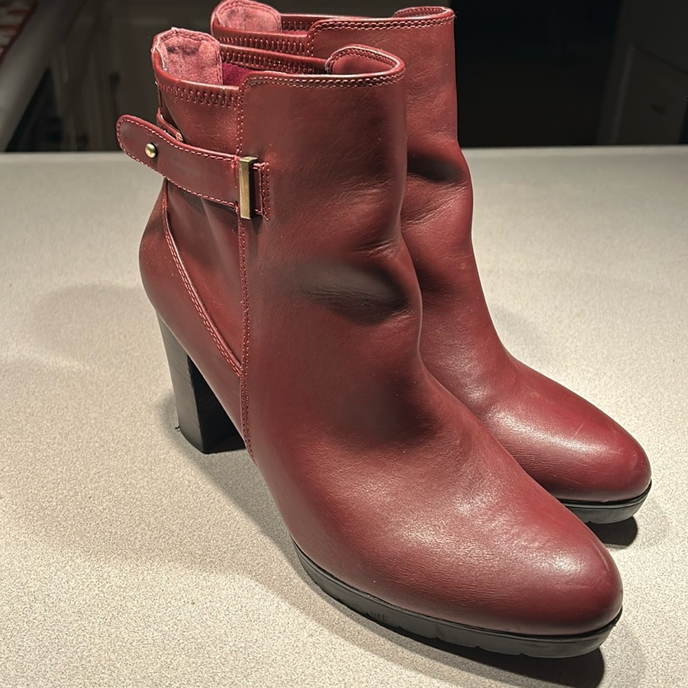Metaphor 3 1/2” Heel Maroon Brown Ankle Boots